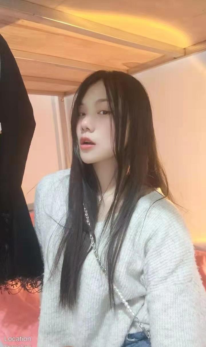 贼骚的小美女