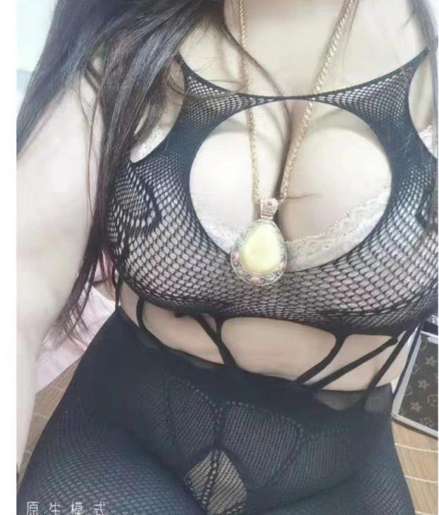 巨乳熟女