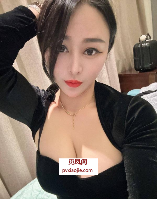 雁塔巨乳小雪